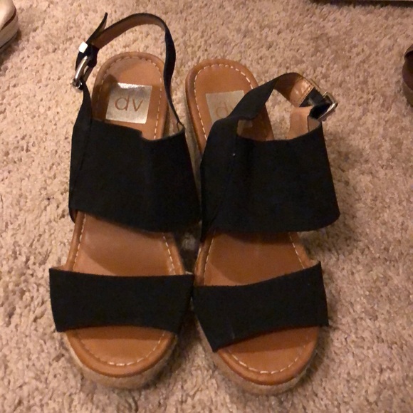 Black wedges. - Picture 1 of 1